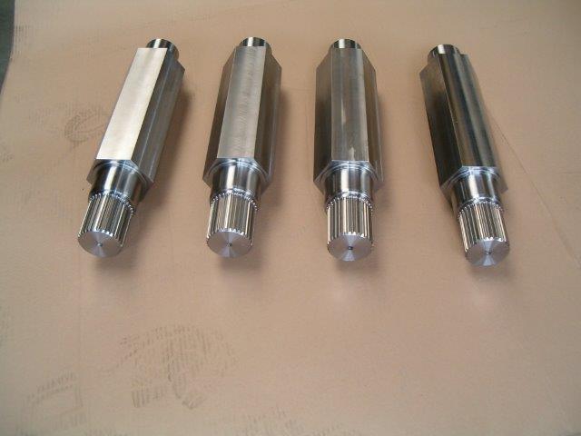Spline as gedraaid zeskant gefreesd 42CrMo4